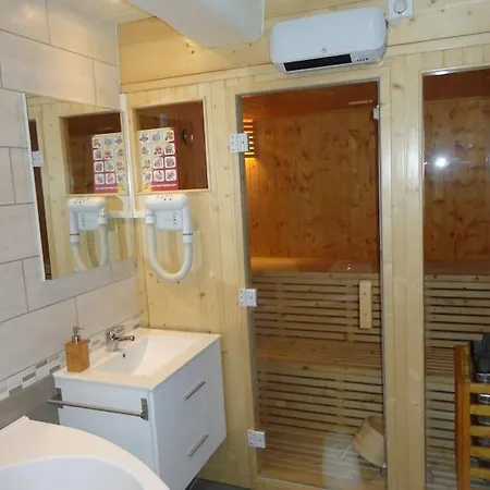 アパート Les Sapins 4**** 6/8personnes,sauna,parking Prive *